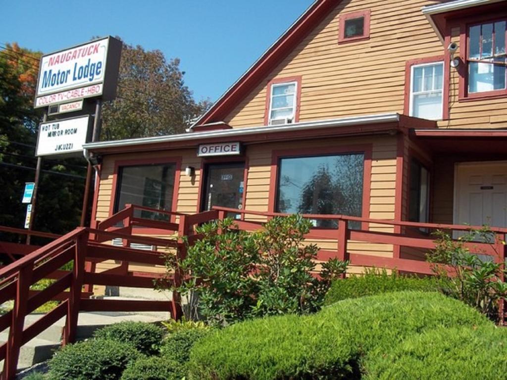 Naugatuck Motor Lodge מראה חיצוני תמונה
